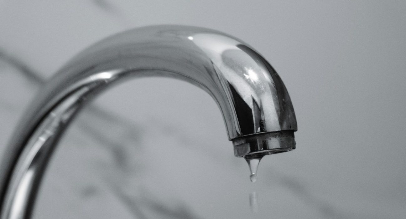 Погано тече вода з крана